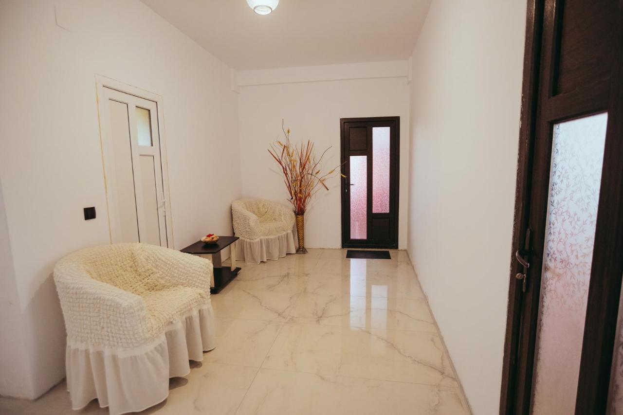 Casa Selly Hotell Tulcea Exteriör bild