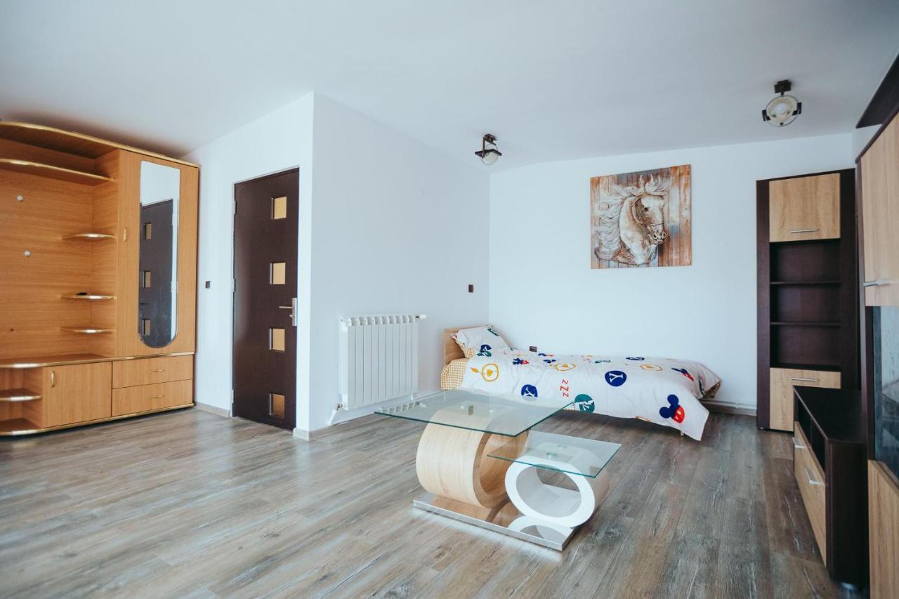Casa Selly Hotell Tulcea Exteriör bild