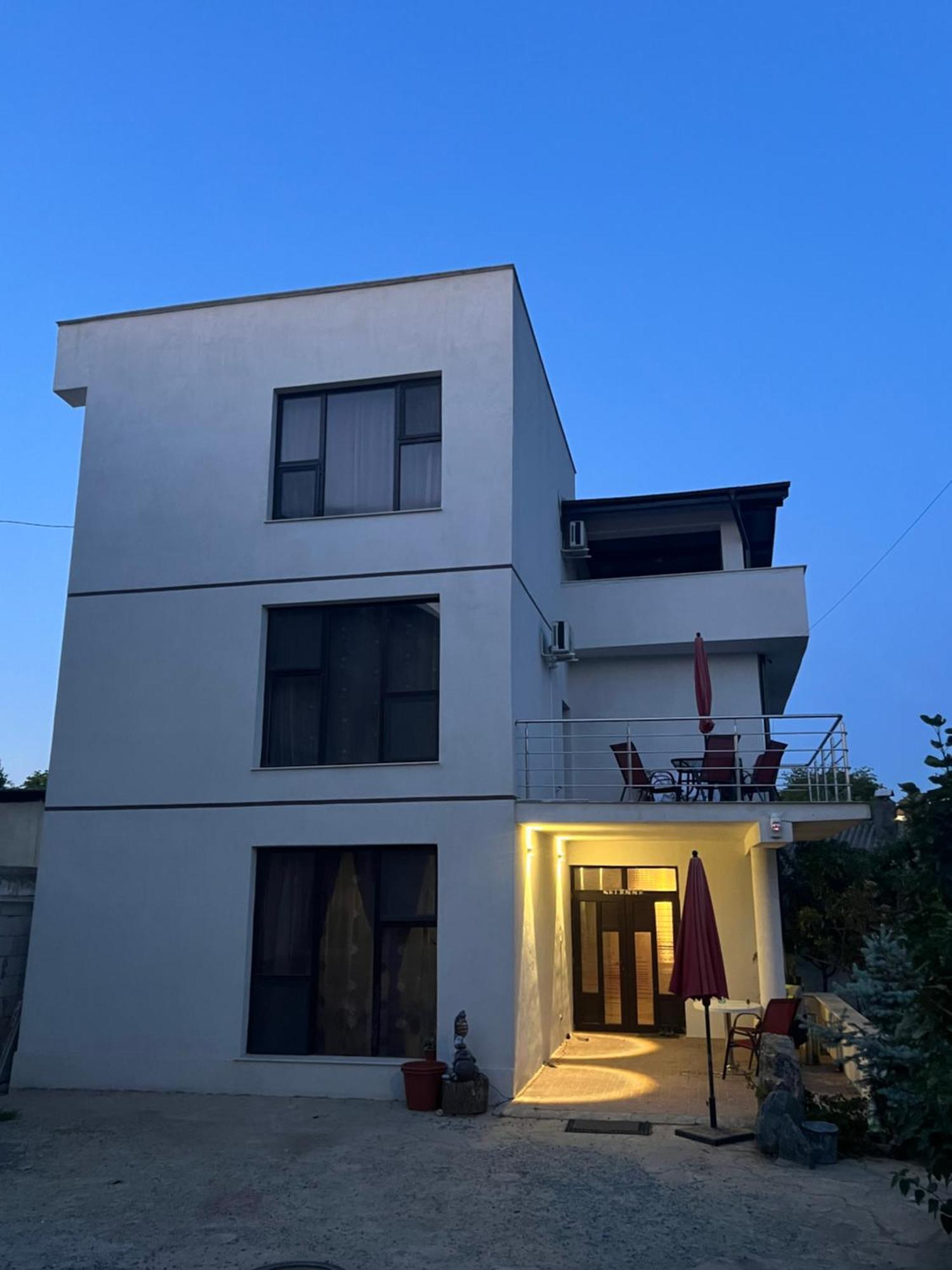 Casa Selly Hotell Tulcea Exteriör bild